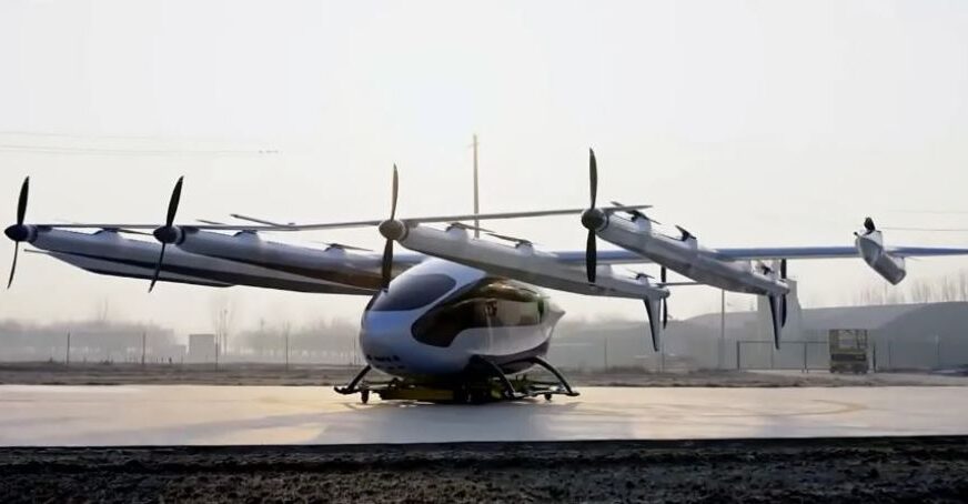 Trung Quốc ra mắt ô tô bay lớn nhất thế giới