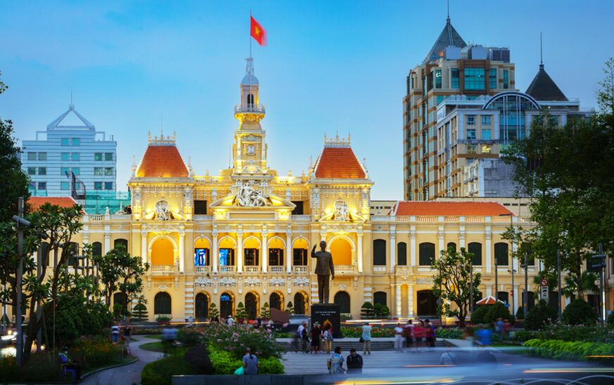 Thị trường chứng khoán Việt Nam 2026: Động lực nội địa đối đầu sóng gió toàn cầu