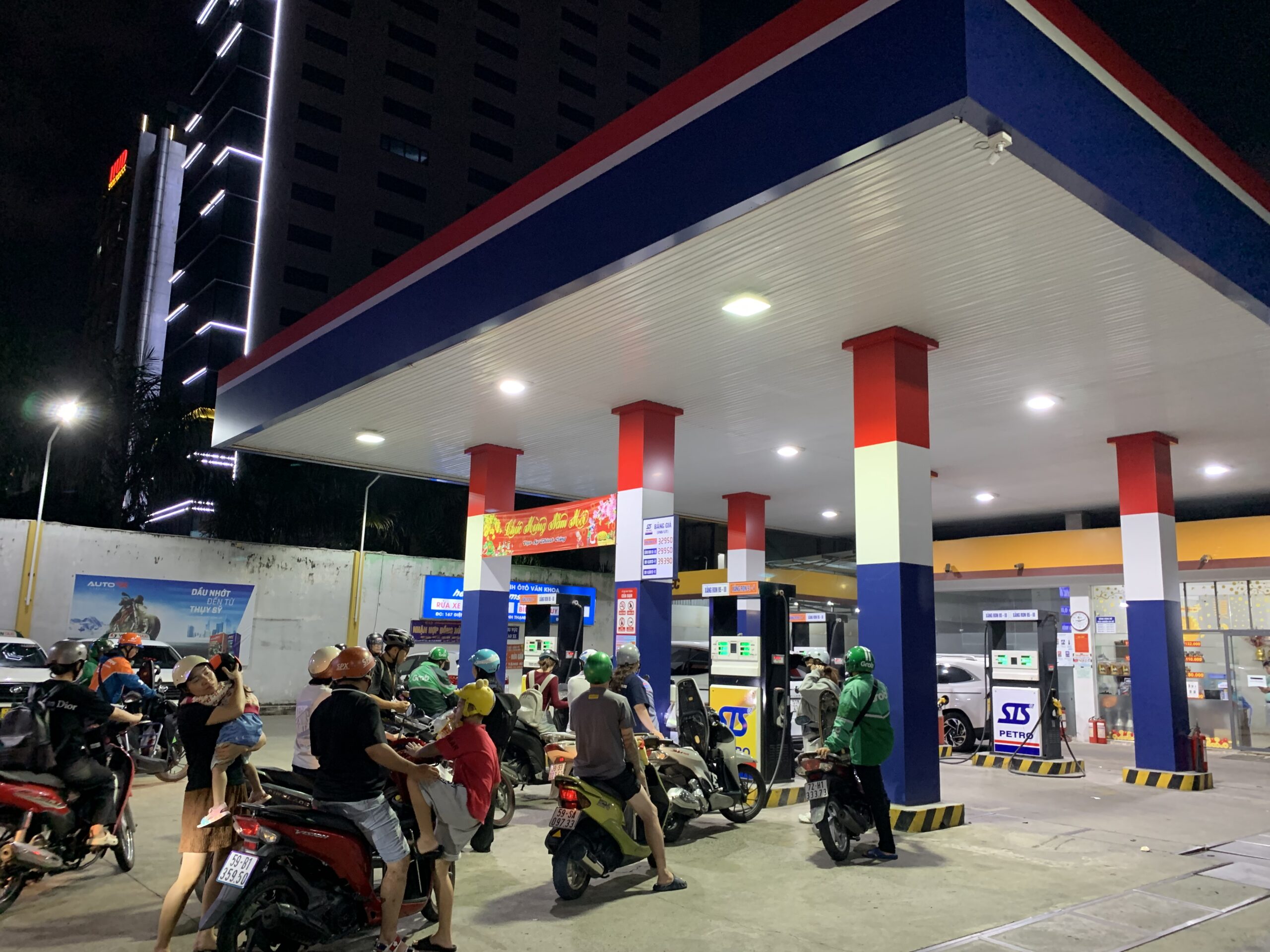 Việc mở lại eo biển Hormuz sẽ không chấm dứt khủng hoảng toàn cầu, nhưng Singapore đang ở vị thế vững chắc