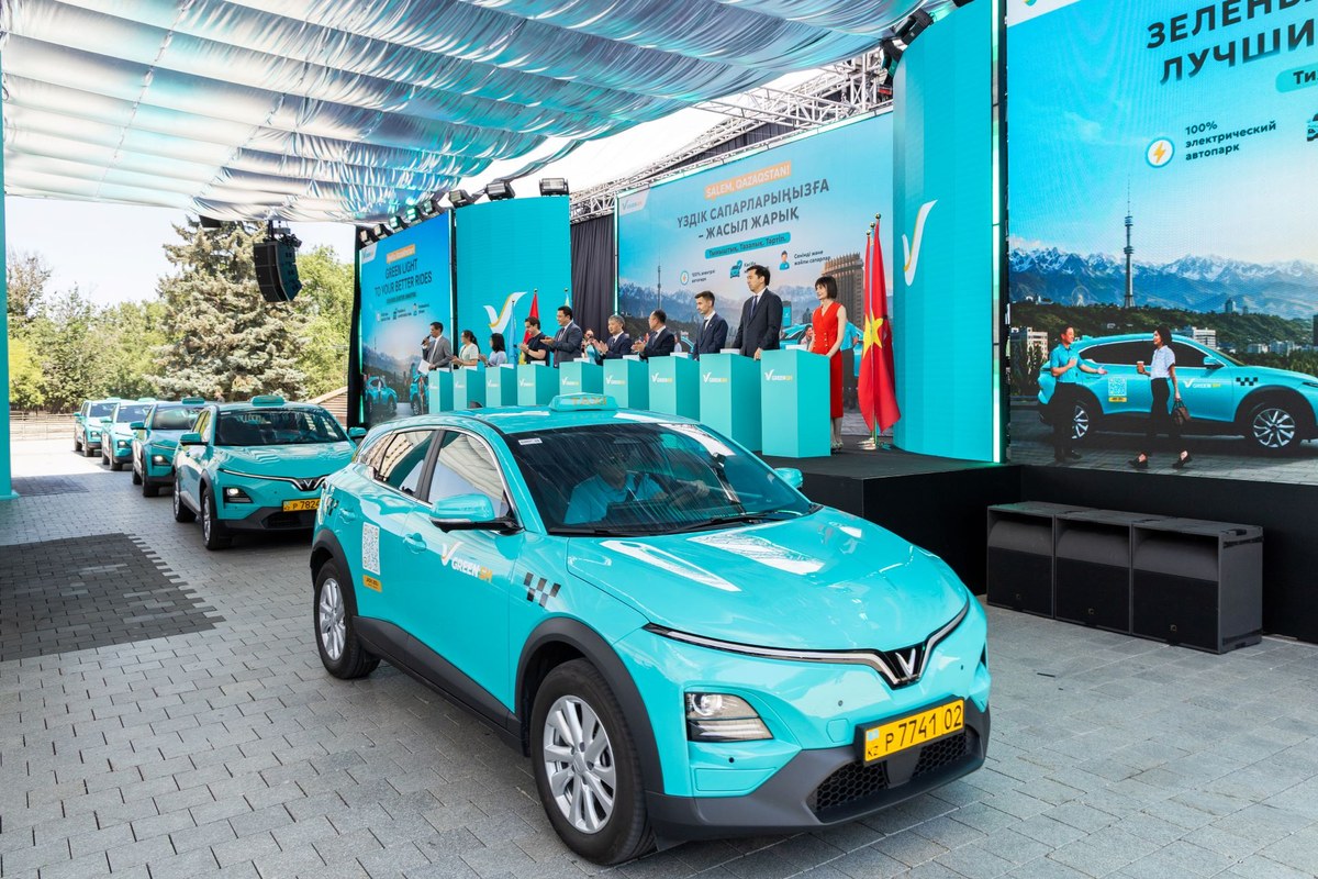Green sm mang xe điện VinFast tới kazakhstan thị trường số 6