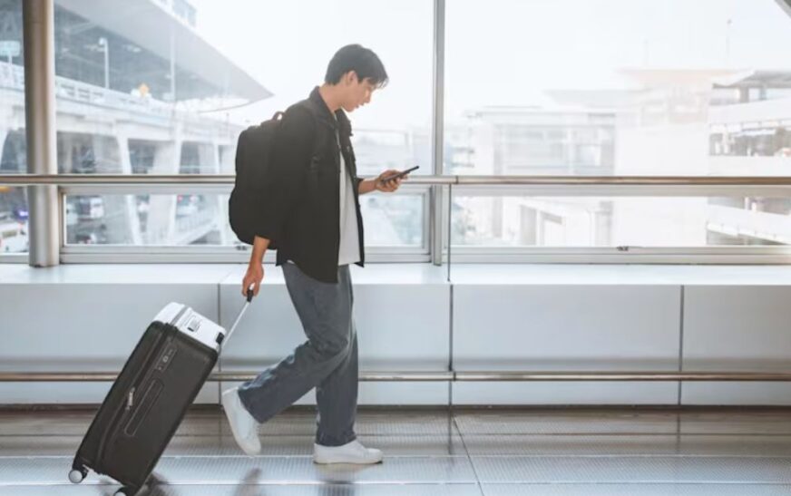 Đọc vị ‘mảng tối’ ứng dụng du lịch: Khi thuật toán bóp nghẹt trải nghiệm và lối thoát từ những kênh không ngờ tới