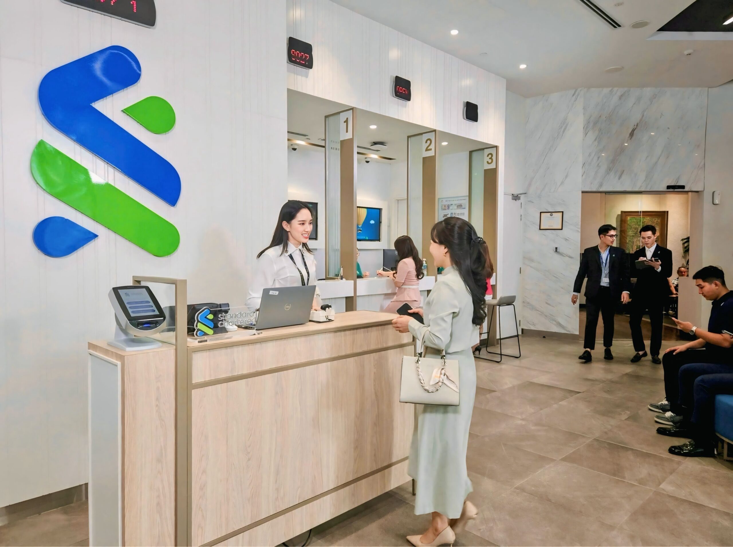 Standard Chartered nâng dự báo tăng trưởng GDP Việt Nam năm 2026 lên 9,5% nhờ động lực kinh tế bứt phá