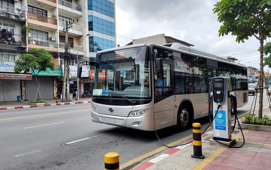 Hợp tác nghiên cứu mở đường cho giao thông điện tại Philippines