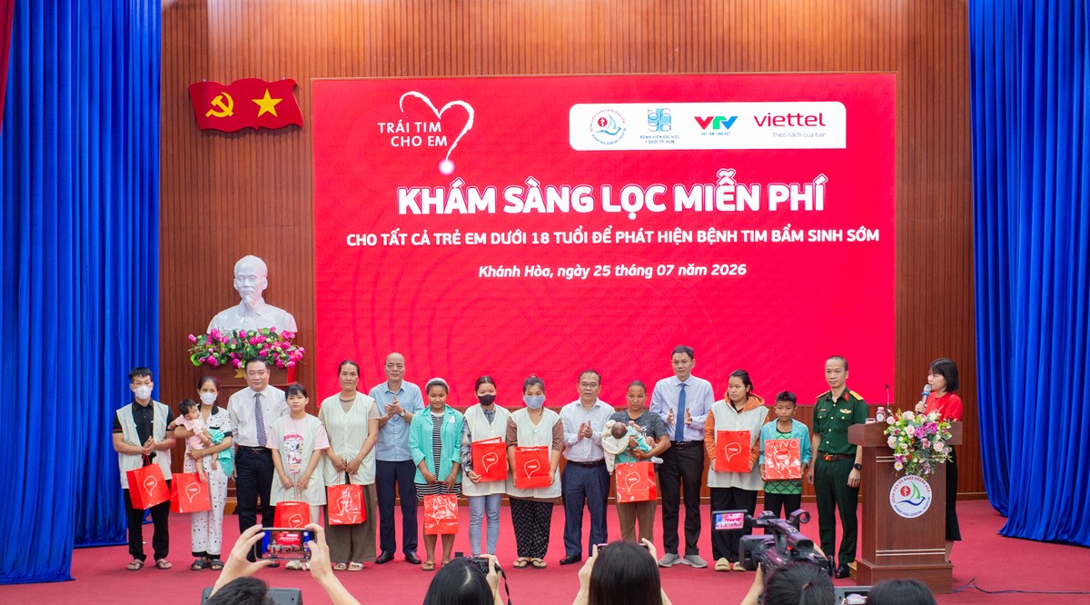 Viettel chung tay khám tim miễn phí cho hơn 600 em nhỏ