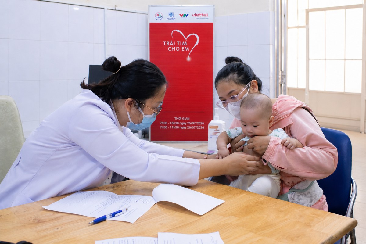 Viettel chung tay khám tim miễn phí cho trẻ em Khánh Hòa