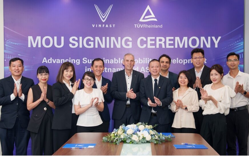 VinFast chính thức hợp tác TÜV Rheinland nâng tầm kiểm định ô tô