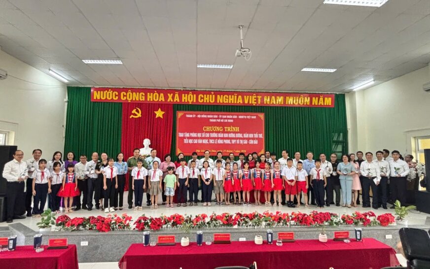 VNPT trao 5 Phòng học số, mở cánh cửa giáo dục hiện đại cho Côn Đảo