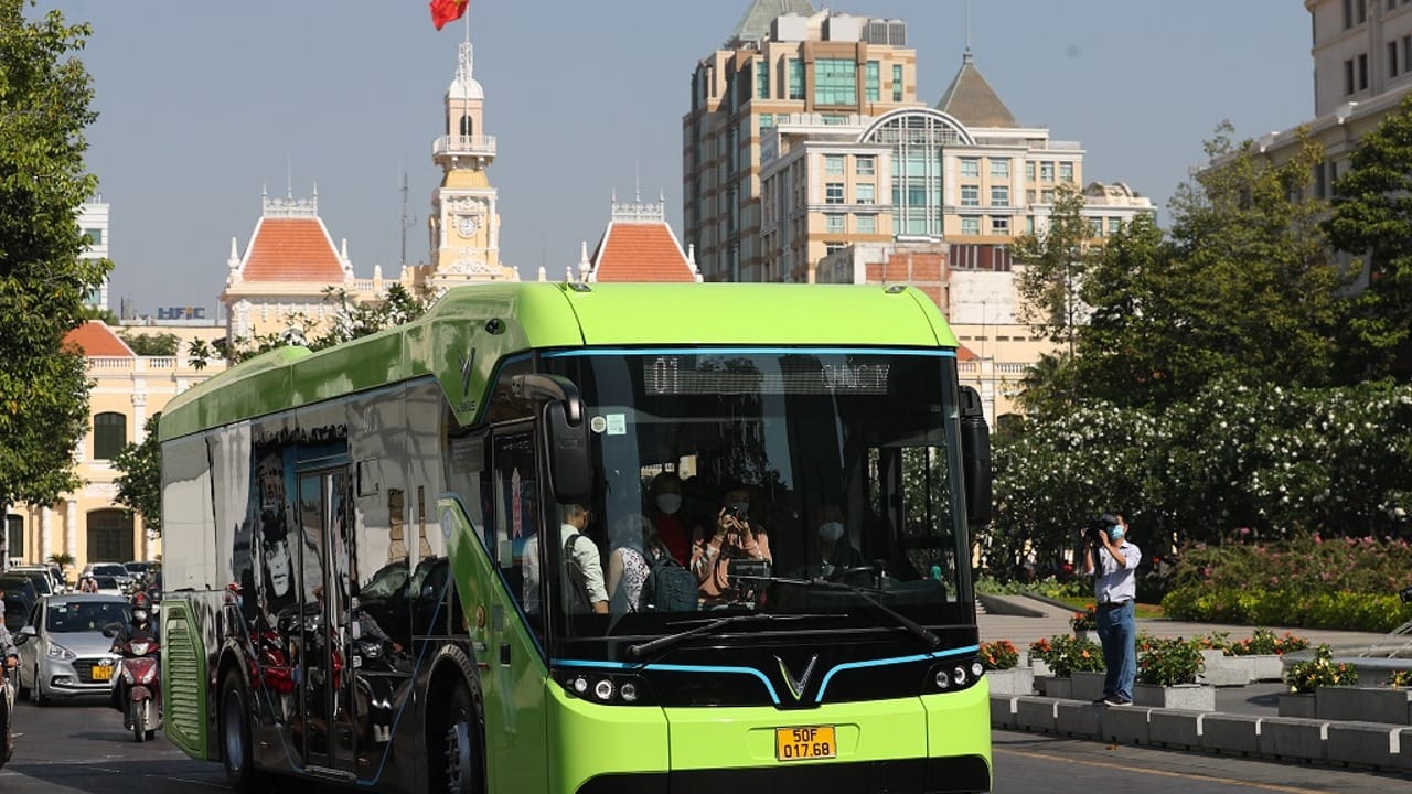 Xe tải, xe buýt điện bước vào giai đoạn tăng tốc