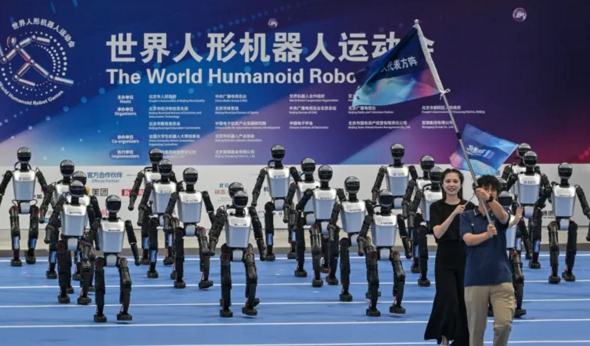 Robot hình người Trung Quốc: Bài kiểm tra thực tế từ giải đấu Bắc Kinh
