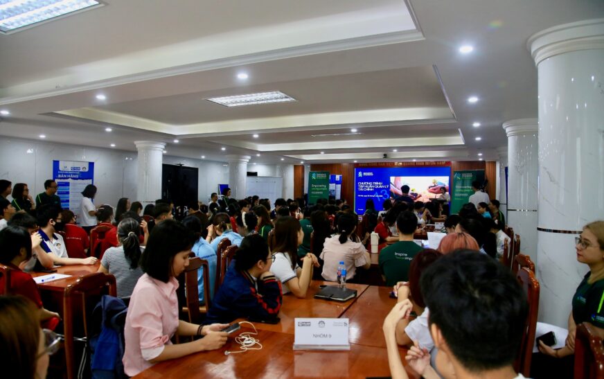 Standard Chartered Việt Nam thúc đẩy giáo dục tài chính toàn diện cho giới trẻ