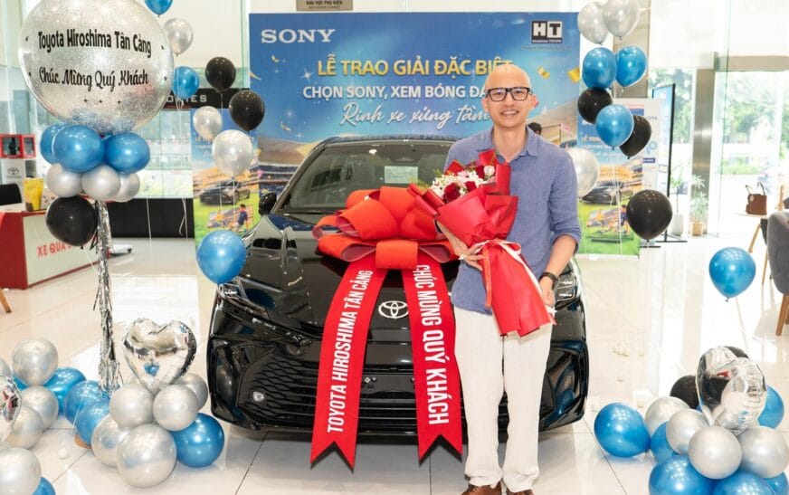 Sony trao Toyota Camry 1,2 tỷ, khép lại mùa khuyến mại lớn