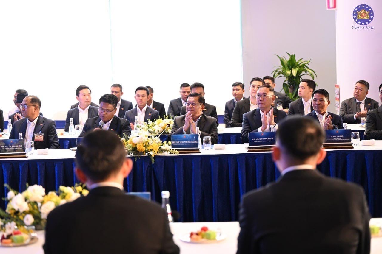 Tổng thống Cộng hòa Liên bang Myanmar Min Aung Hlaing cùng Đoàn đại biểu cấp cao Myanmar thăm và làm việc tại Tổ hợp Nhà máy sản xuất ô tô VinFast Hải Phòng.