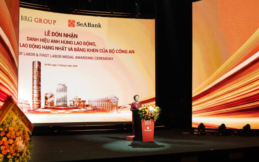Doanh nhân Nguyễn Thị Nga được trao tặng Danh hiệu Anh hùng Lao động